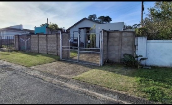 3 Bedroom Property for Sale in Amalinda North Eastern Cape